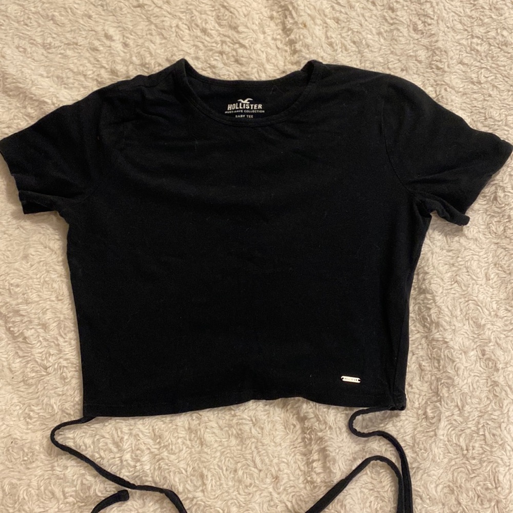 Black hollister blank tee 🖤